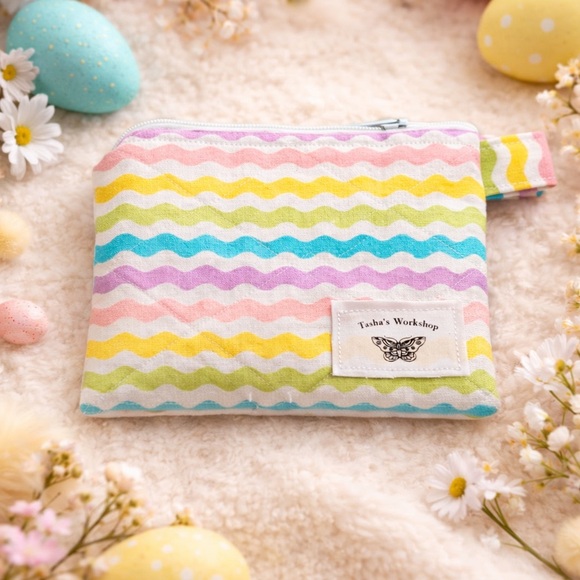 Hand Crafted Handbags - Pastel Rainbow Quilted Keychain Wallet